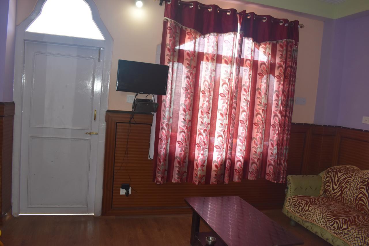 Hotel Snow Flake Rāmpur Zewnętrze zdjęcie